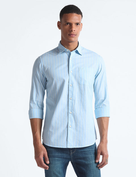 Flying Machine Vertical Striped Spread Collar Slim Fit Pure Cotton Casual Shirt