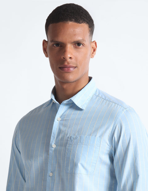 Flying Machine Vertical Striped Spread Collar Slim Fit Pure Cotton Casual Shirt
